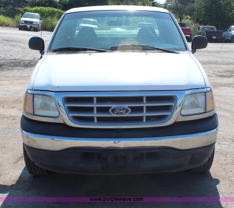 image for item G5204 1999 Ford F150 SuperCab pickup truck