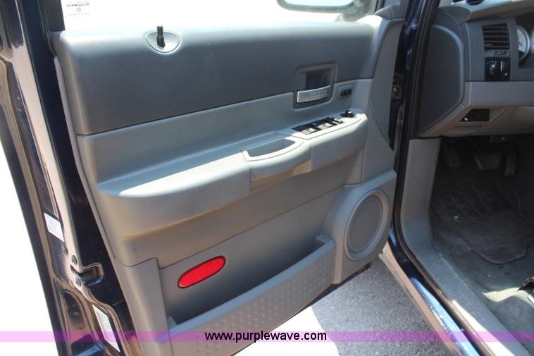 image for item G5486 2005 Dodge Durango Limited SUV