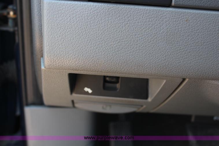 image for item G5486 2005 Dodge Durango Limited SUV