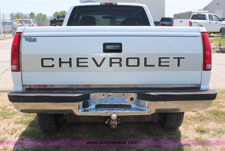 image for item G5492 1996 Chevrolet 2500 pickup truck