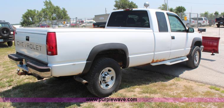 image for item G5492 1996 Chevrolet 2500 pickup truck