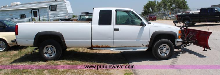 image for item G5492 1996 Chevrolet 2500 pickup truck