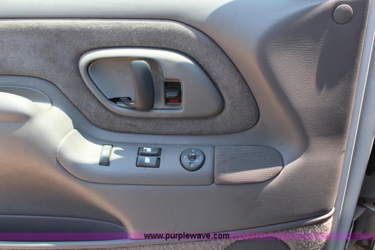 image for item G5492 1996 Chevrolet 2500 pickup truck