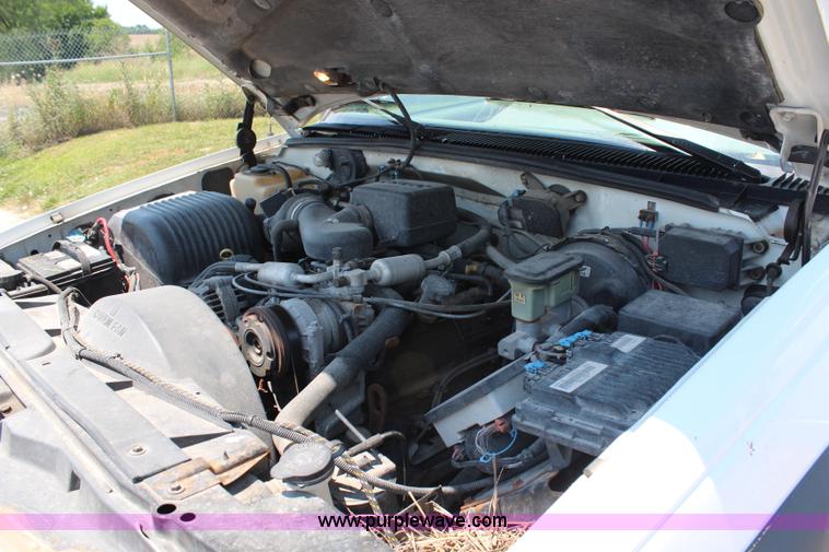 image for item G5492 1996 Chevrolet 2500 pickup truck