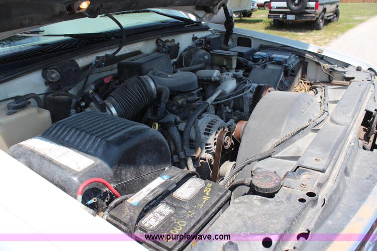 image for item G5492 1996 Chevrolet 2500 pickup truck