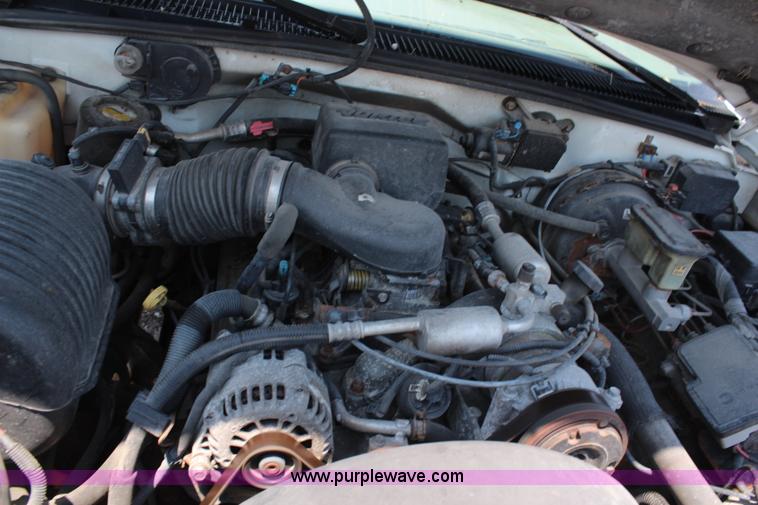 image for item G5492 1996 Chevrolet 2500 pickup truck