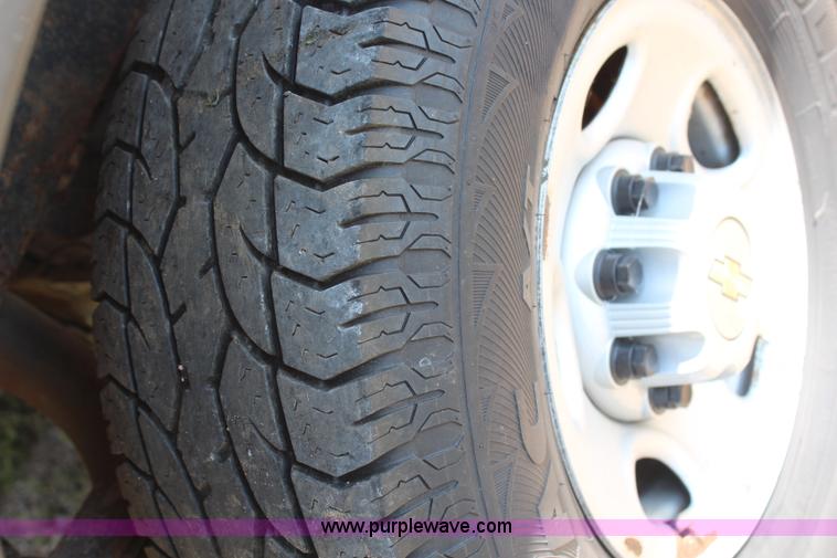 image for item G5492 1996 Chevrolet 2500 pickup truck