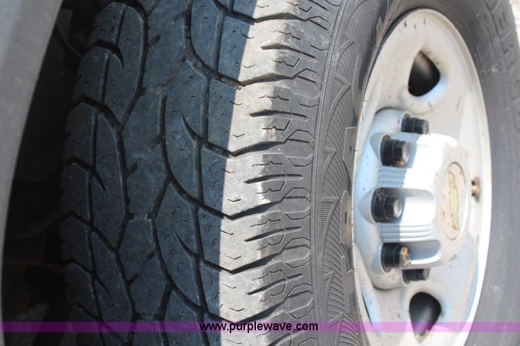 image for item G5492 1996 Chevrolet 2500 pickup truck