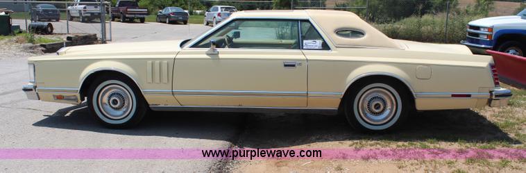 image for item G5497 1977 Lincoln Continental Mark V