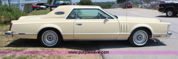 image for item G5497 1977 Lincoln Continental Mark V