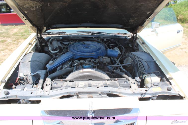 image for item G5497 1977 Lincoln Continental Mark V