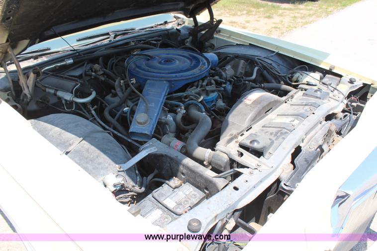 image for item G5497 1977 Lincoln Continental Mark V