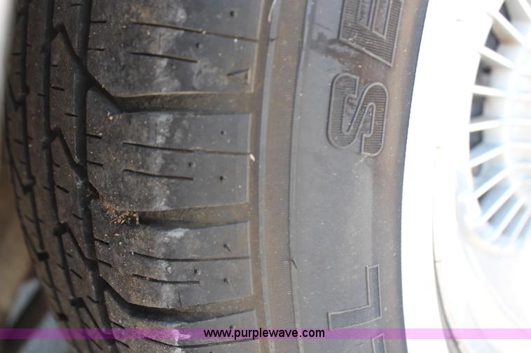 image for item G5497 1977 Lincoln Continental Mark V