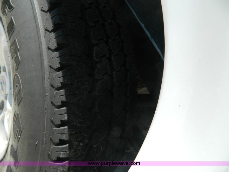 image for item G7887 2005 Dodge Dakota SLT pickup truck