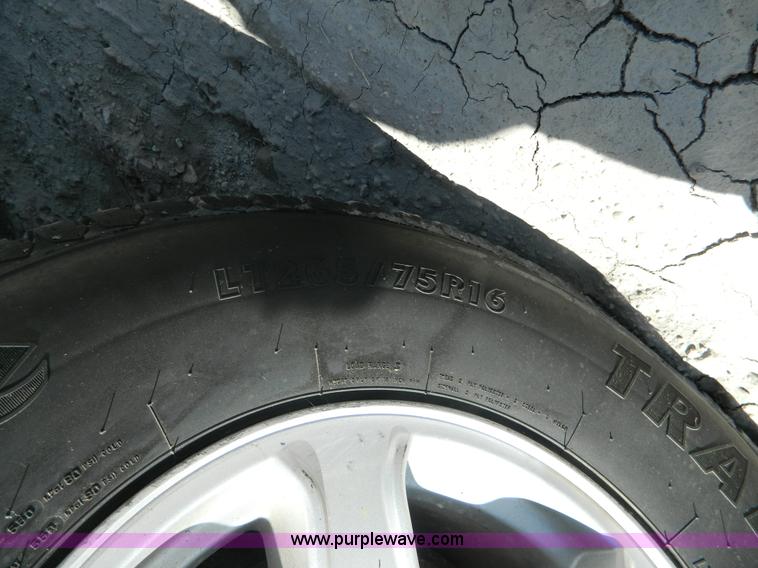 image for item G7887 2005 Dodge Dakota SLT pickup truck