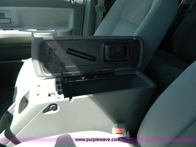 image for item G7887 2005 Dodge Dakota SLT pickup truck