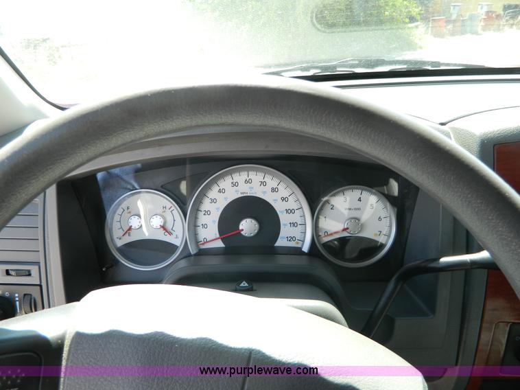 image for item G7887 2005 Dodge Dakota SLT pickup truck