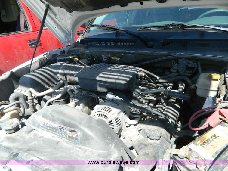 image for item G7887 2005 Dodge Dakota SLT pickup truck