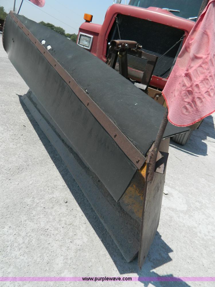 image for item G7936 1989 Ford LNT8000 dump truck