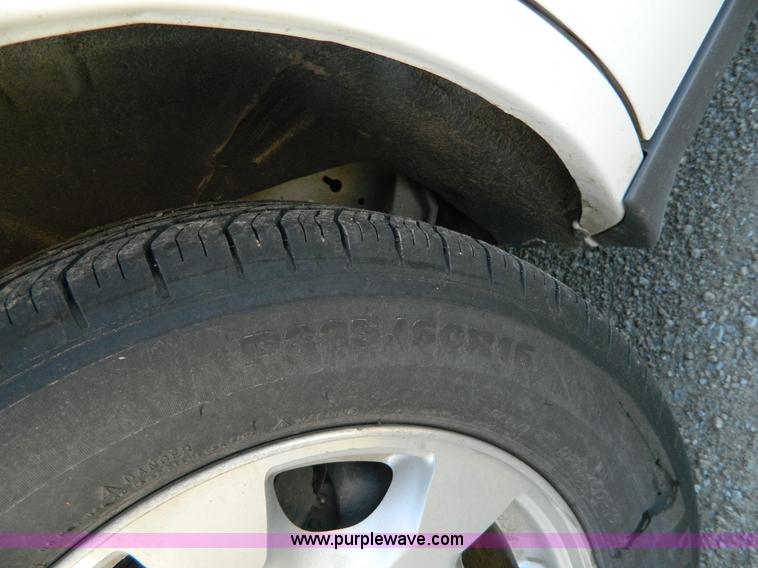 image for item G7941 2000 Cadillac DeVille