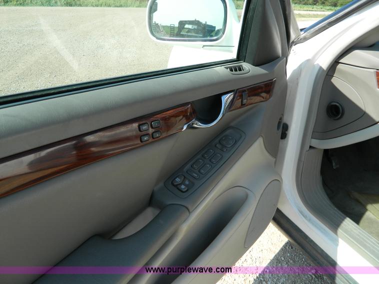 image for item G7941 2000 Cadillac DeVille