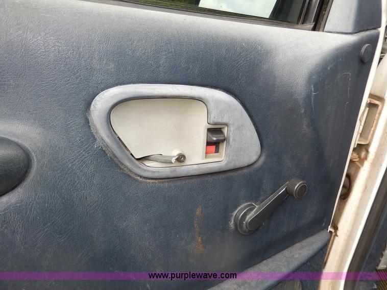 image for item H3014 1996 Chevrolet Cheyenne 3500 pickup truck