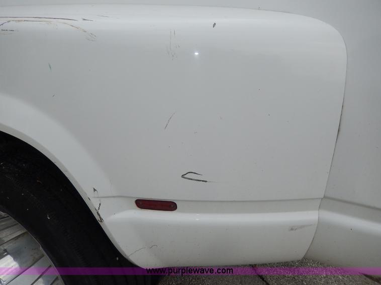 image for item H3014 1996 Chevrolet Cheyenne 3500 pickup truck