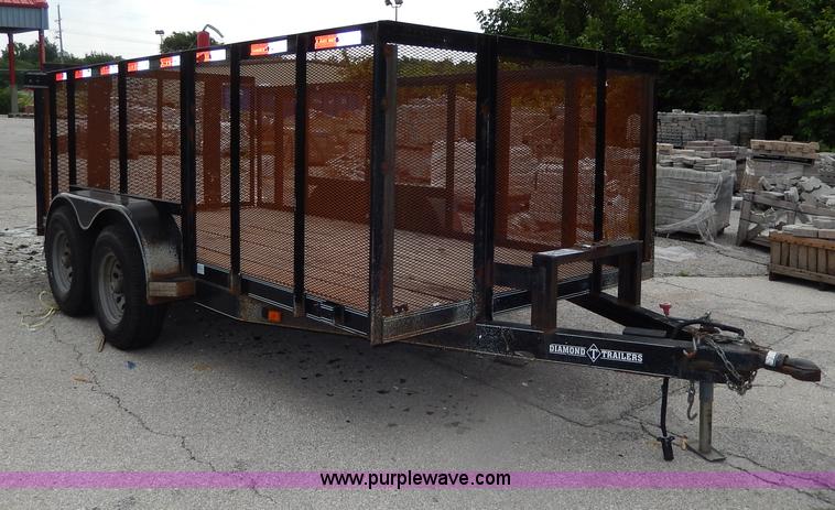 image for item H3015 2002 Diamond T trailer