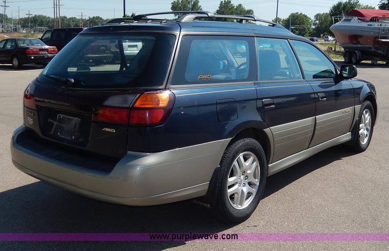 image for item H3019 2002 Subaru Outback