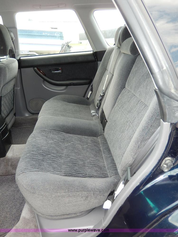 image for item H3019 2002 Subaru Outback