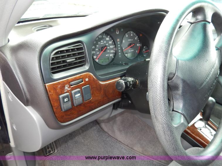 image for item H3019 2002 Subaru Outback