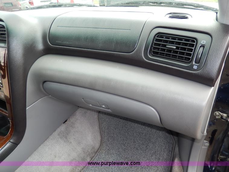 image for item H3019 2002 Subaru Outback