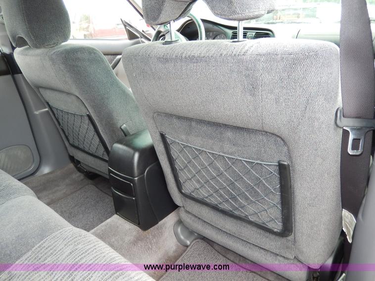 image for item H3019 2002 Subaru Outback