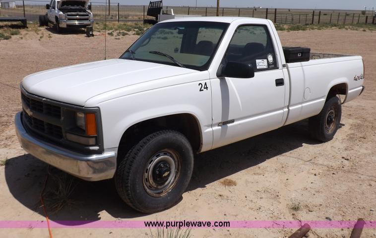 image for item H7171 1997 Chevrolet Cheyenne 1500 pickup truck