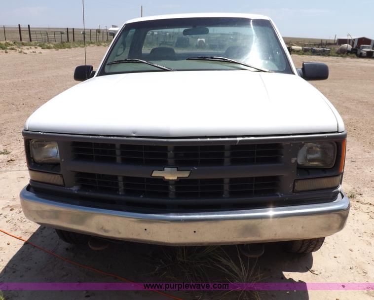 image for item H7171 1997 Chevrolet Cheyenne 1500 pickup truck