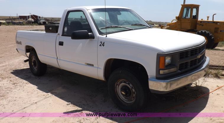 image for item H7171 1997 Chevrolet Cheyenne 1500 pickup truck