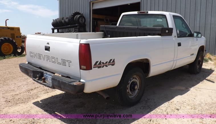 image for item H7171 1997 Chevrolet Cheyenne 1500 pickup truck