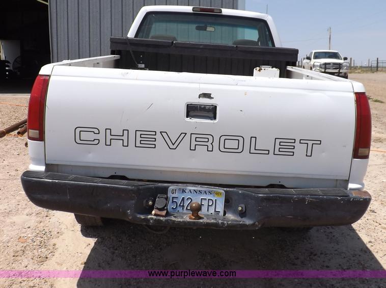 image for item H7171 1997 Chevrolet Cheyenne 1500 pickup truck