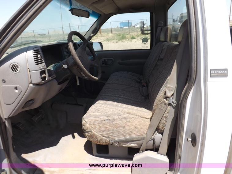 image for item H7171 1997 Chevrolet Cheyenne 1500 pickup truck