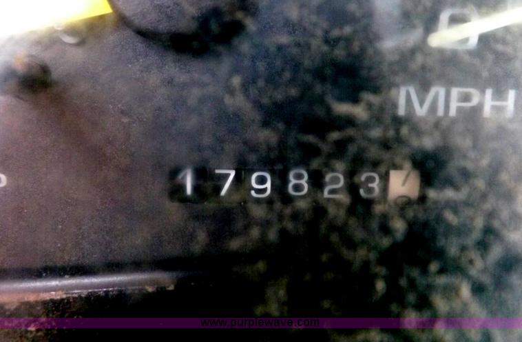 image for item H7171 1997 Chevrolet Cheyenne 1500 pickup truck