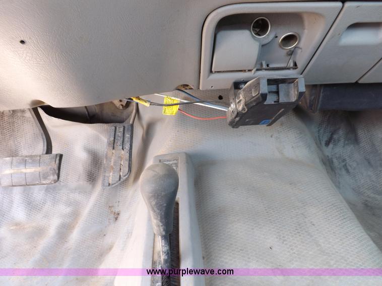 image for item H7171 1997 Chevrolet Cheyenne 1500 pickup truck