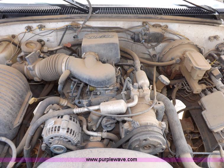 image for item H7171 1997 Chevrolet Cheyenne 1500 pickup truck