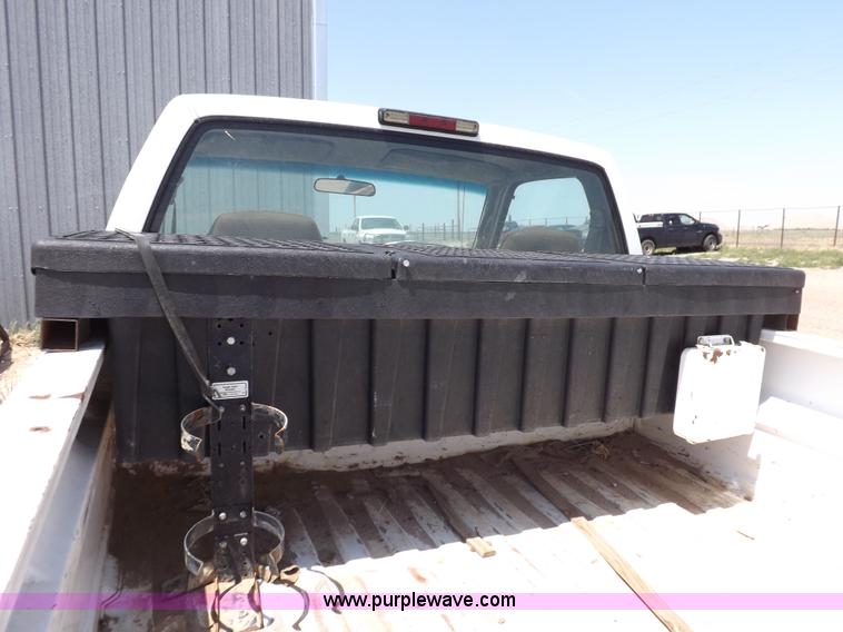 image for item H7171 1997 Chevrolet Cheyenne 1500 pickup truck