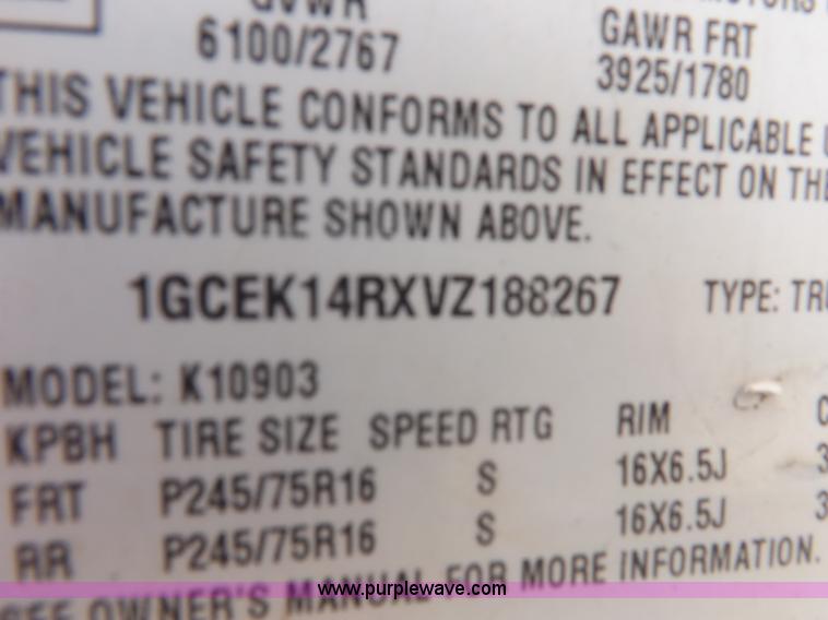 image for item H7171 1997 Chevrolet Cheyenne 1500 pickup truck