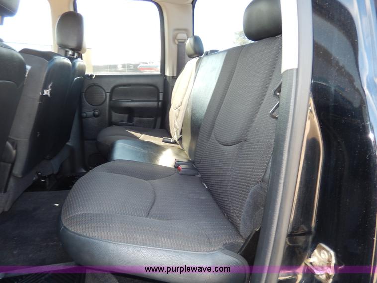 image for item I4458 2005 Dodge Ram 1500 pickup truck