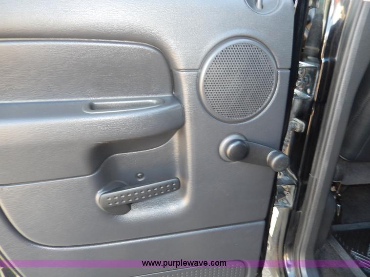 image for item I4458 2005 Dodge Ram 1500 pickup truck