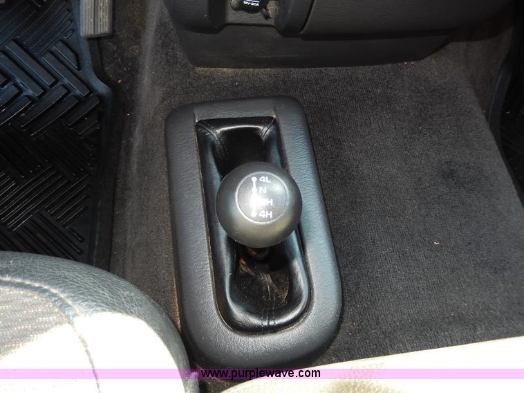 image for item I4458 2005 Dodge Ram 1500 pickup truck