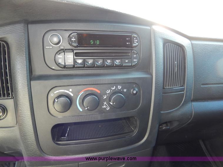 image for item I4458 2005 Dodge Ram 1500 pickup truck