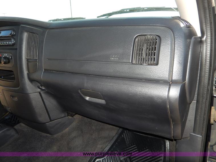 image for item I4458 2005 Dodge Ram 1500 pickup truck