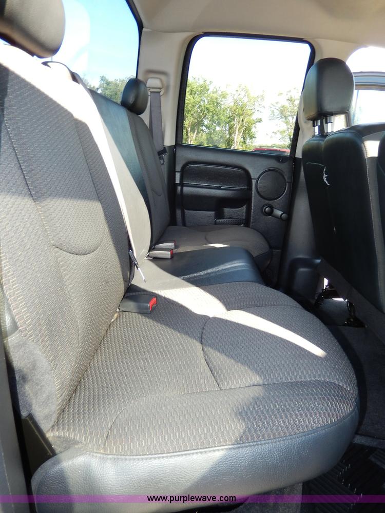 image for item I4458 2005 Dodge Ram 1500 pickup truck